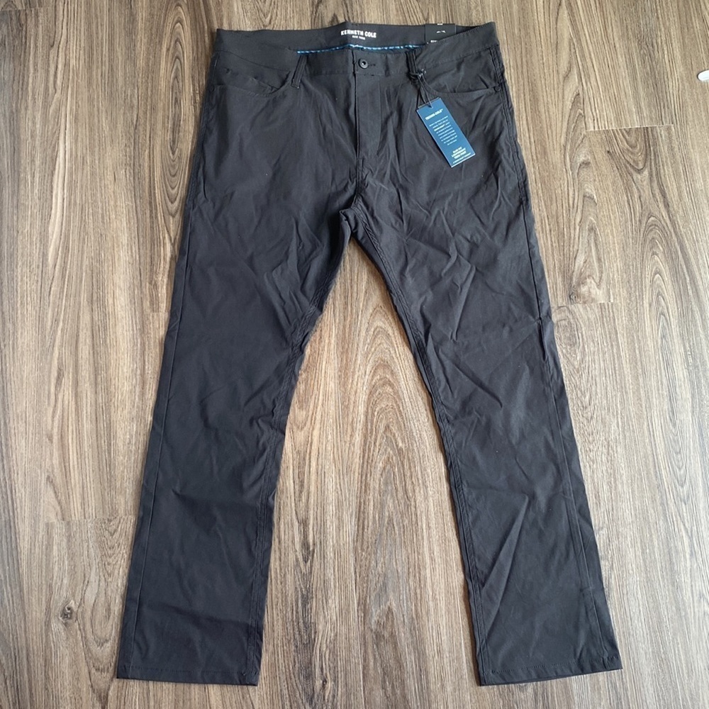 Kenneth Cole Women's Black Slim Fit Lightweight Tech Pants